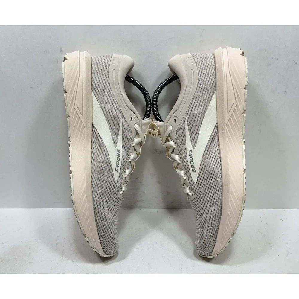 Brooks Revel 7 1204241B218 Athletic Sneaker Women's 10 Beige Mesh Running Sports